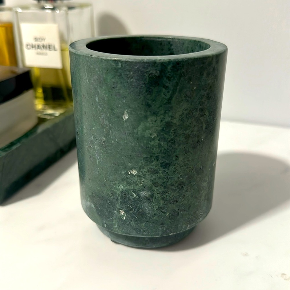 Beautiful green marble cup, for toothbrush, cotton, q-tips
